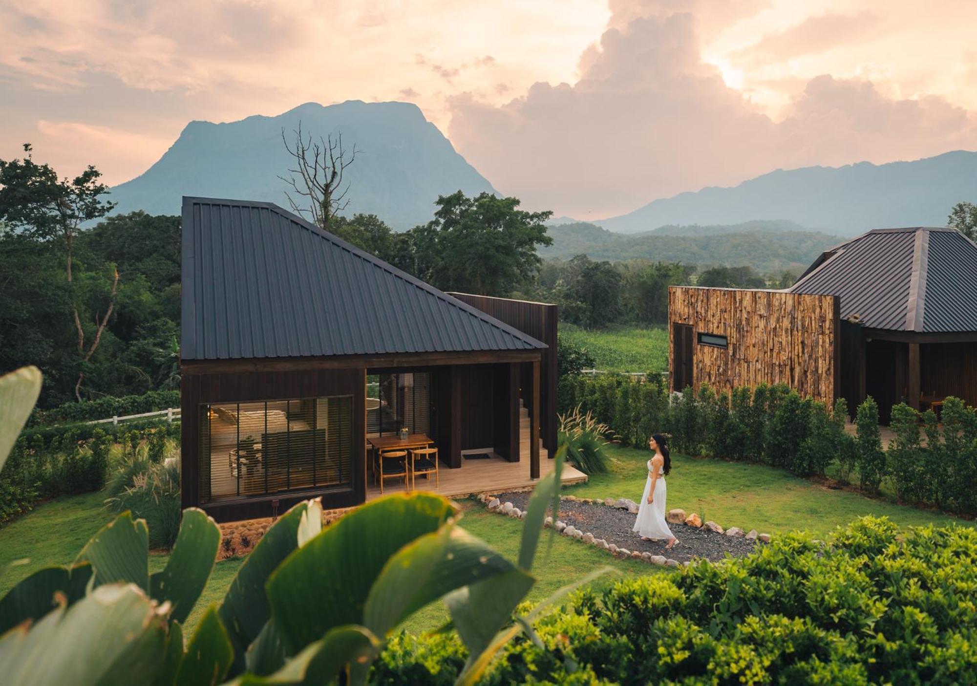 The Campian Hotel Chiang Mai Exterior photo